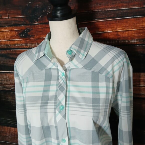 UA Under Armour Top Womens L High Tide Heatgear Active Shirt Plaid Button Front - Picture 3 of 9